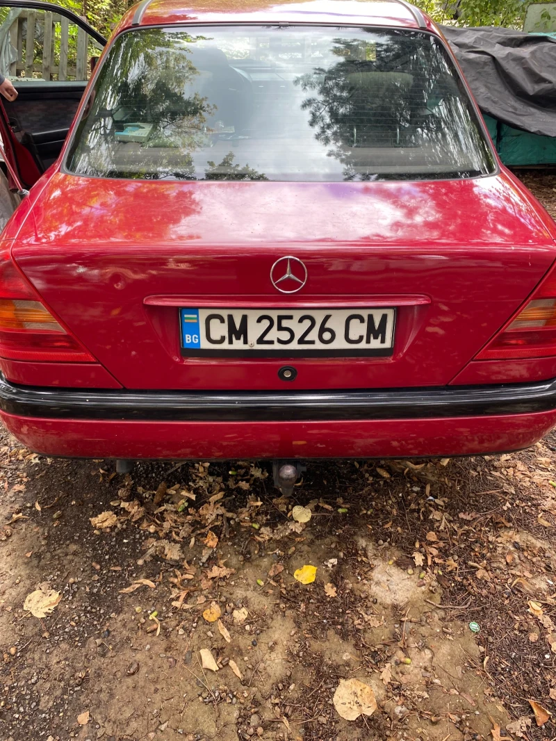 Mercedes-Benz C 220, снимка 3 - Автомобили и джипове - 47258730