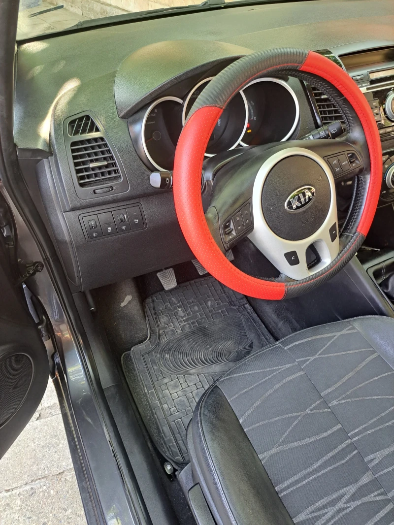 Kia Venga 1.4 ГАЗ 90 кон сили, снимка 12 - Автомобили и джипове - 47729200