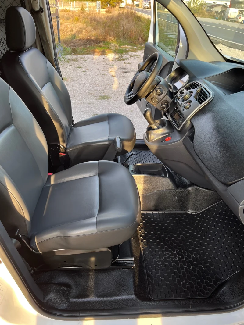 Renault Kangoo 1.5DCI Euro 5, снимка 16 - Автомобили и джипове - 47848788