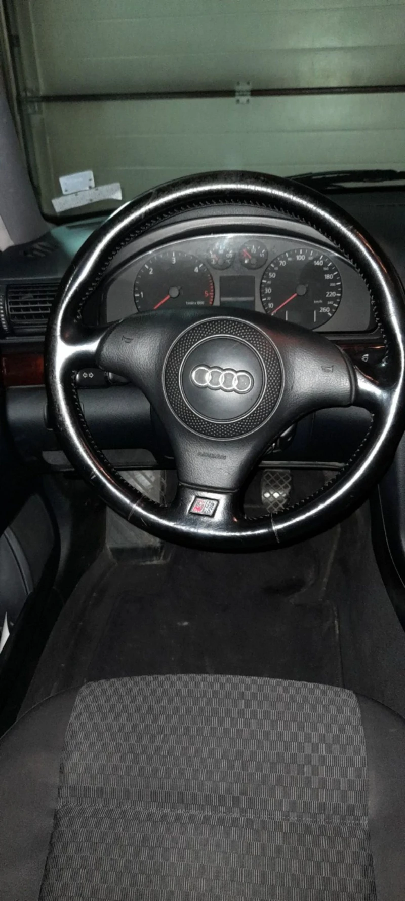 Audi A4 1.9 TDI Quattro 116 к.с., снимка 9 - Автомобили и джипове - 48371035