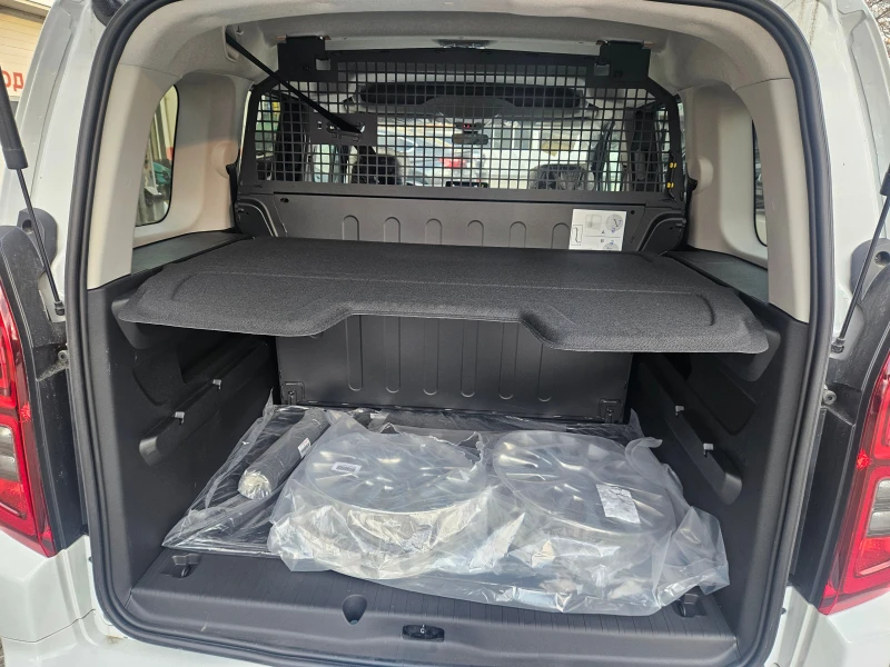 Toyota Proace City 1.5d-AT-HOB!!!Гаранция!!!, снимка 17 - Автомобили и джипове - 48883508