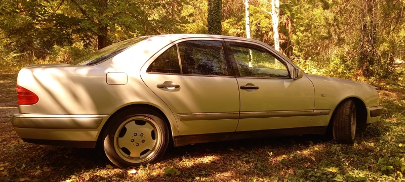 Mercedes-Benz E 250 W210 TD, снимка 6 - Автомобили и джипове - 52208769