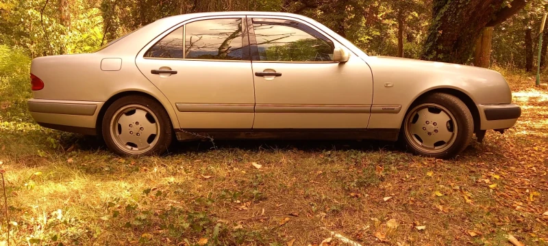 Mercedes-Benz E 250 W210 TD, снимка 2 - Автомобили и джипове - 52208769