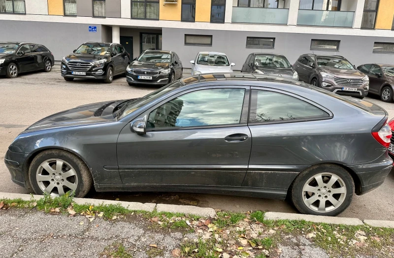 Mercedes-Benz C 200 Фейс, снимка 5 - Автомобили и джипове - 52503346