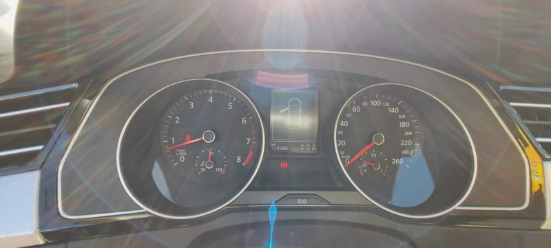 VW Passat, снимка 8 - Автомобили и джипове - 52631025