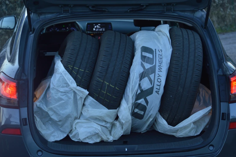 Hyundai I30 1.4i, снимка 7 - Автомобили и джипове - 52851047