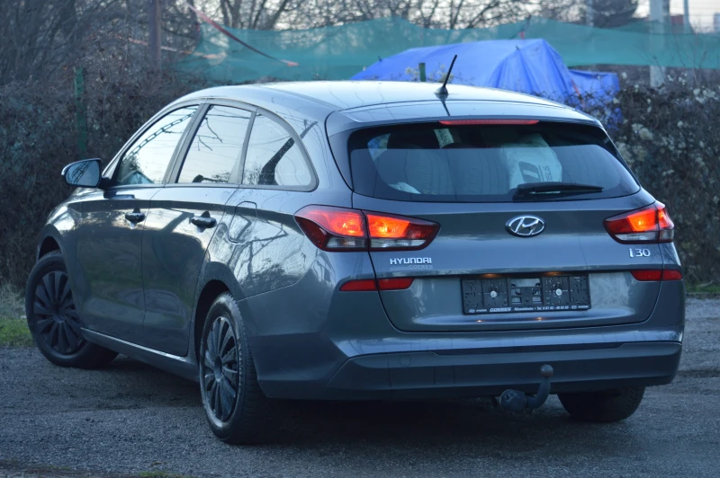 Hyundai I30 1.4i, снимка 4 - Автомобили и джипове - 52851047