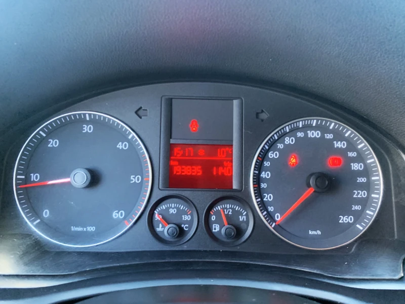 VW Golf 1.9 TDI 105 к.с. 6 ск. 4motion 4X4, снимка 13 - Автомобили и джипове - 53053837