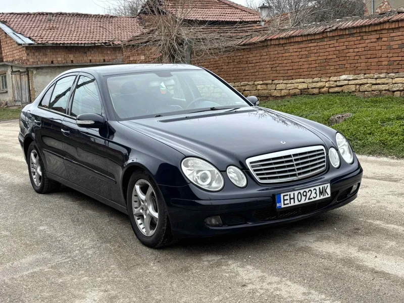 Mercedes-Benz E 220, снимка 2 - Автомобили и джипове - 53272871