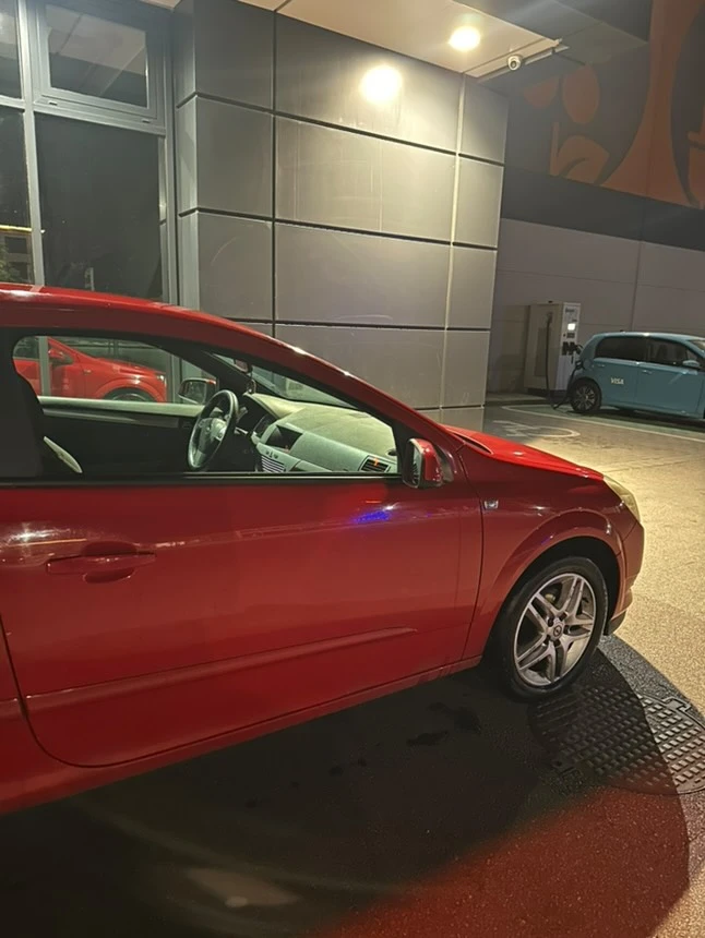 Opel Astra H GTC 1.8