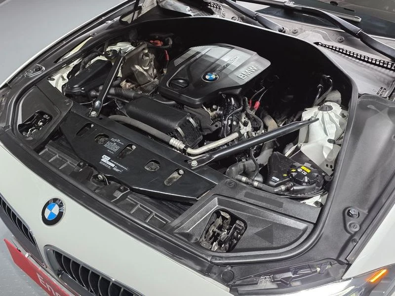 BMW 520 520d M Aero Dynamic| 190к.с.| ВКЛ.ТЕХНОТЕСТ, снимка 6 - Автомобили и джипове - 55130479