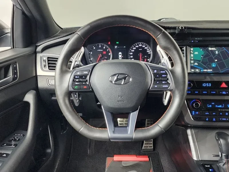 Hyundai Sonata, снимка 14 - Автомобили и джипове - 56160840