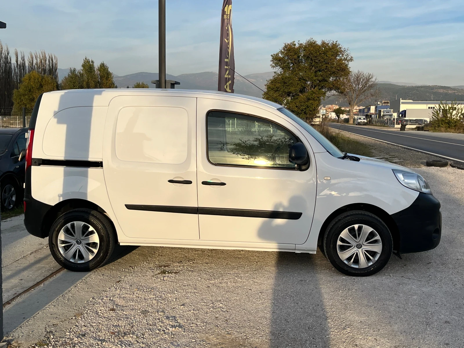 Renault Kangoo 1.5DCI Euro 5 - изображение 7