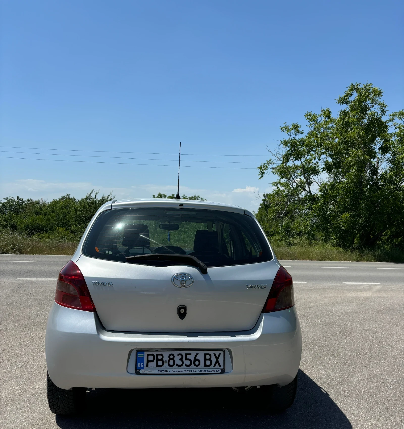 Toyota Yaris  - изображение 8