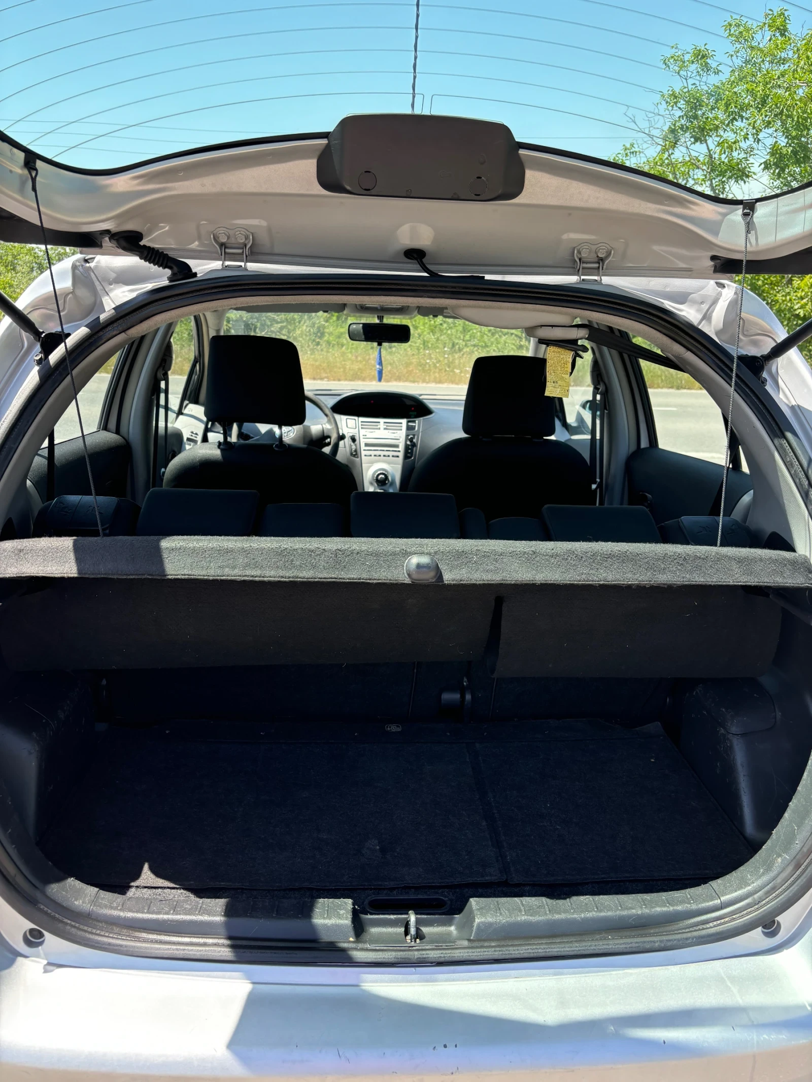 Toyota Yaris  - изображение 4