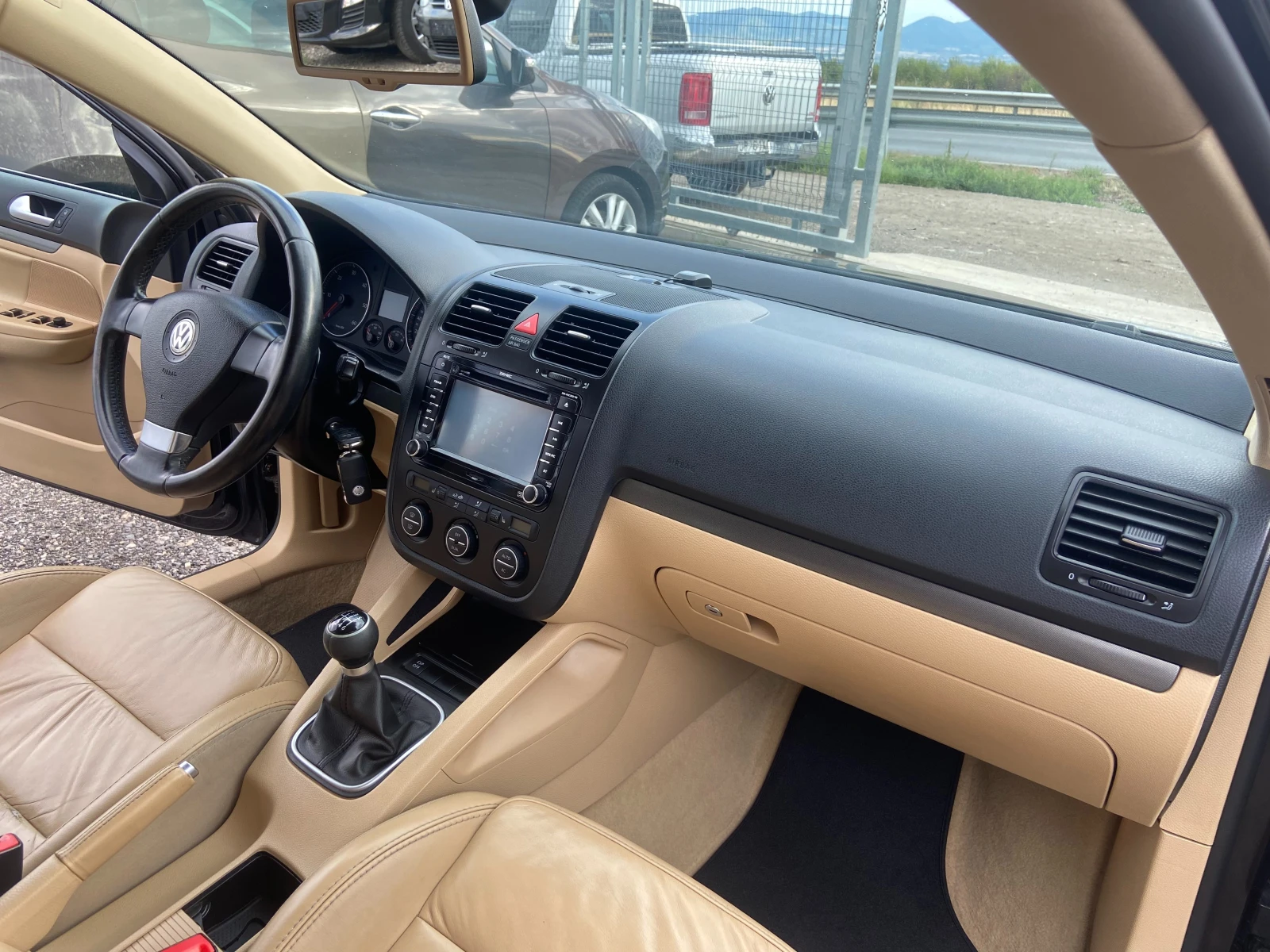 VW Golf 2.0 NAVI | Mobile.bg — изображение 15