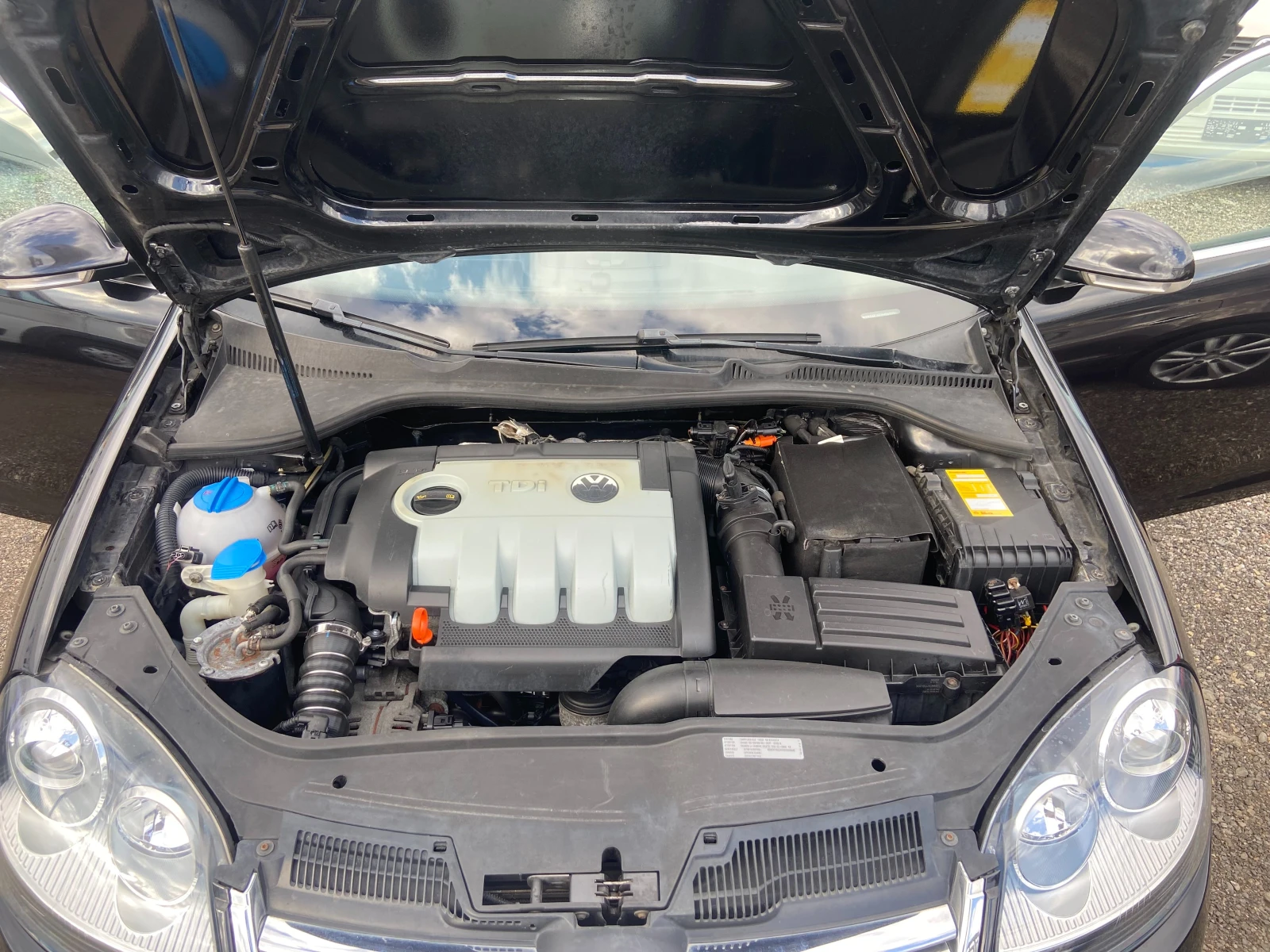 VW Golf 2.0 NAVI | Mobile.bg — изображение 17