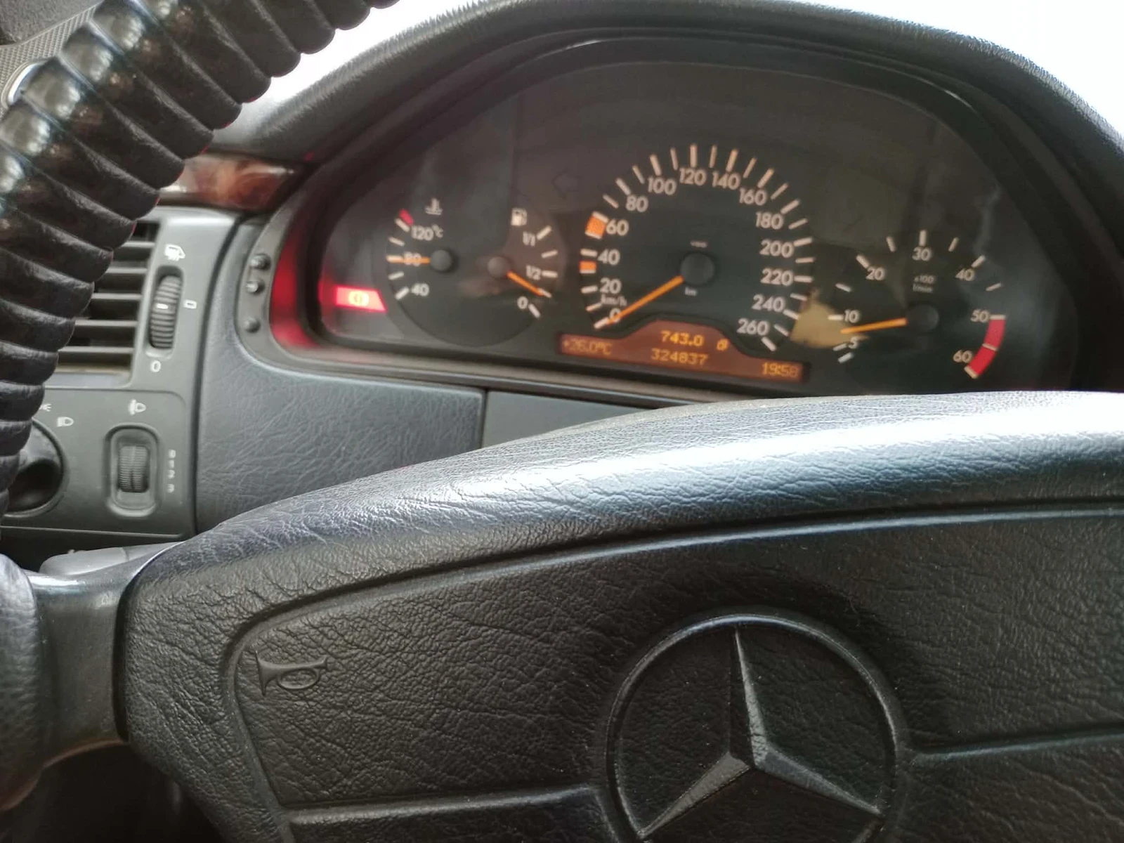 Mercedes-Benz E 250 W210 TD, снимка 10 - Автомобили и джипове - 55316512