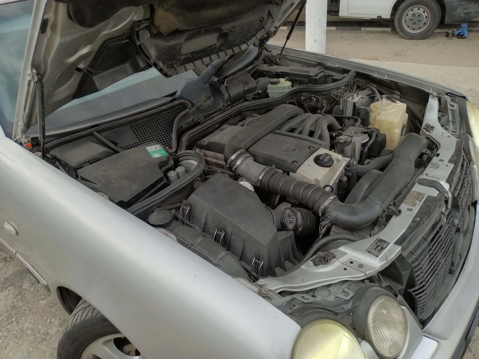 Mercedes-Benz E 250 W210 TD, снимка 11 - Автомобили и джипове - 55316512