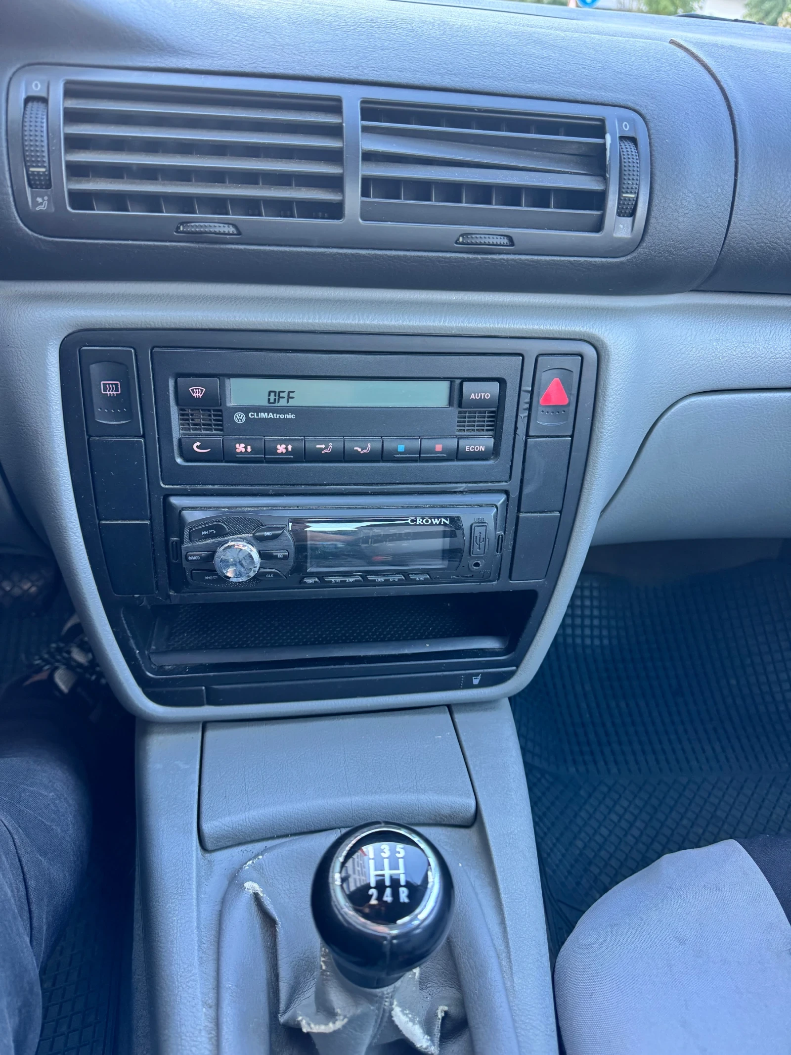 VW Passat 1.6 - изображение 7