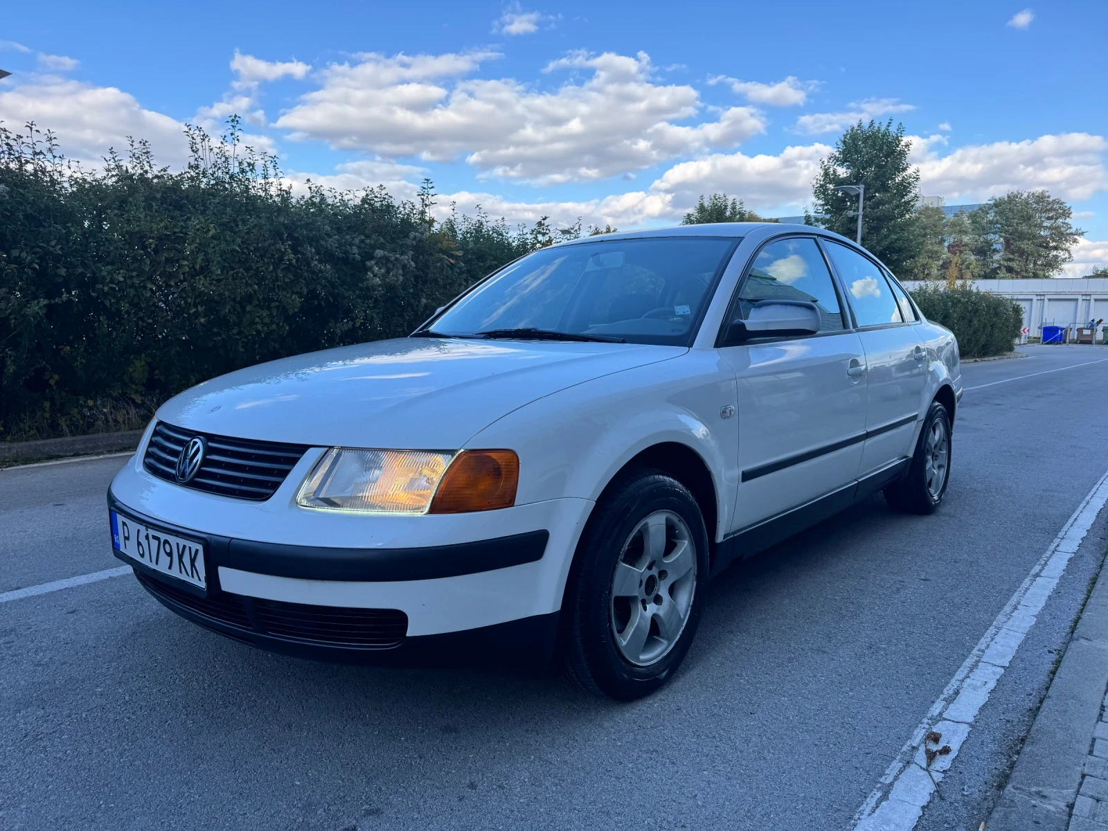 VW Passat 1.6 - изображение 9