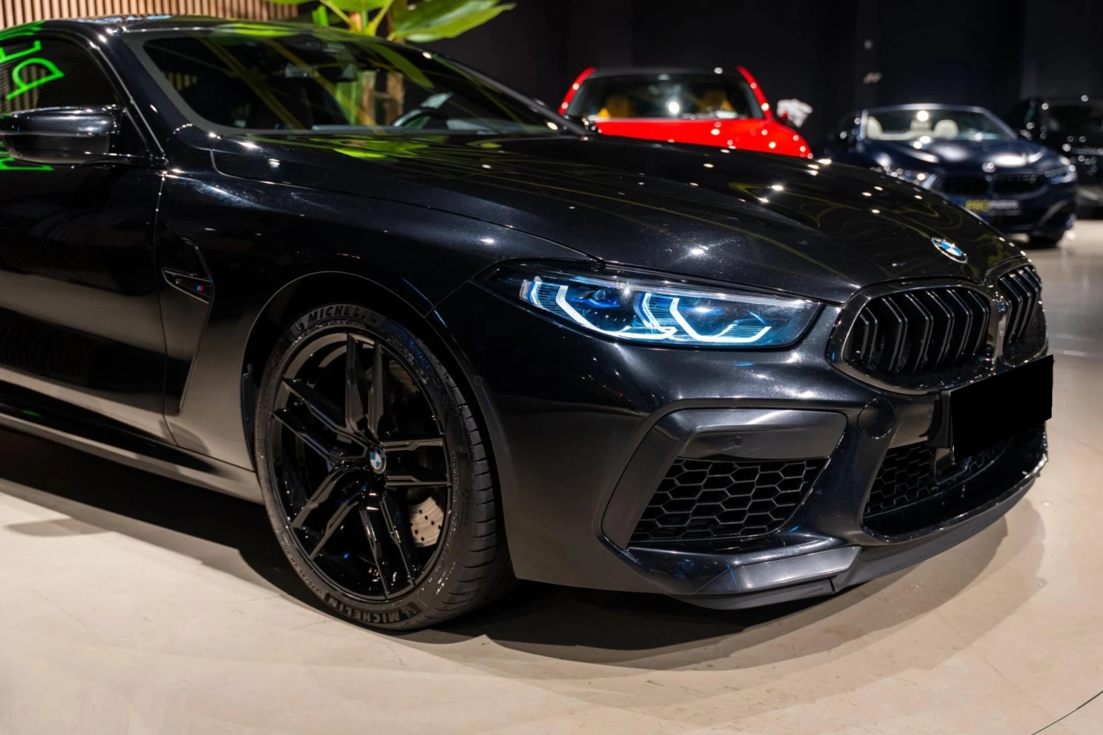 BMW M8 Competition xDrive - изображение 2