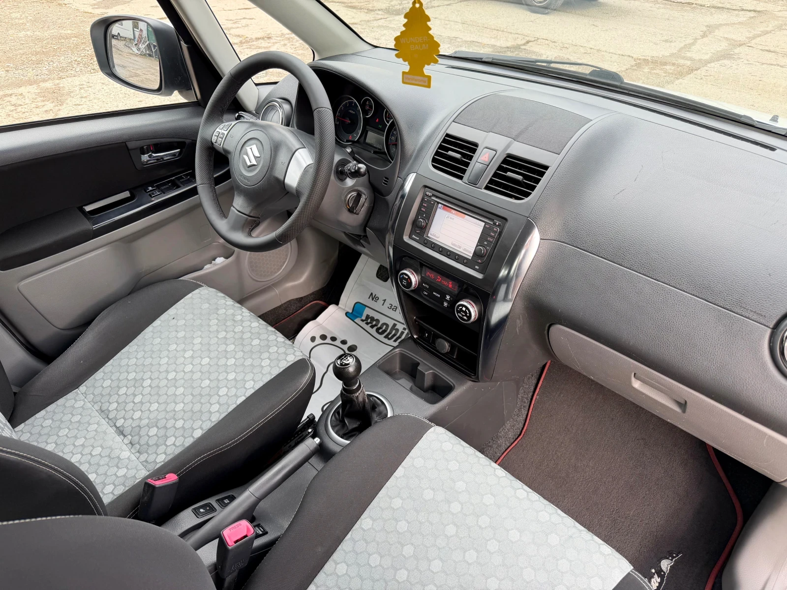 Suzuki SX4 1.6i / 4x4 / 120к.с. / 2015г. - изображение 9