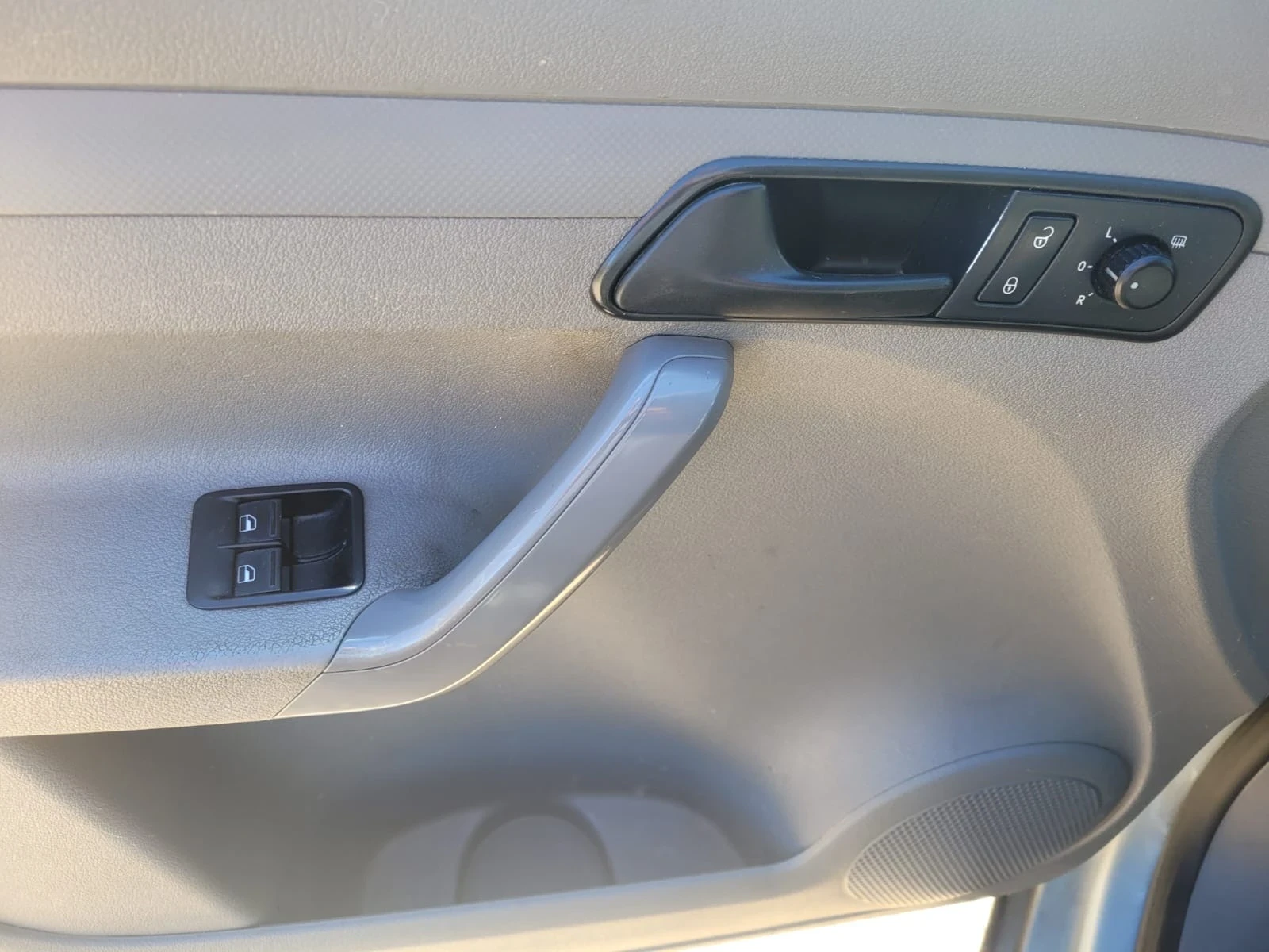 VW Caddy 1.9 TDI  | Mobile.bg � ����������� 12