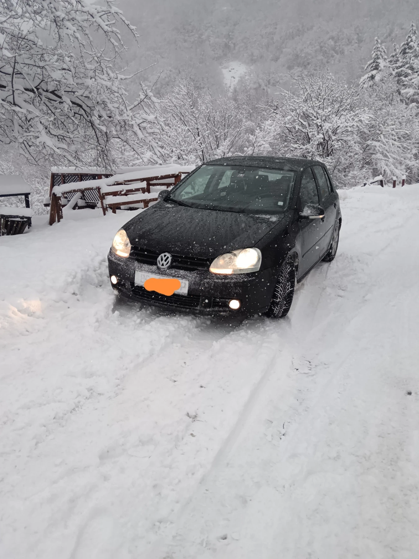 VW Golf ? VW Golf 5 1.9 TDI 90 �.�.   �������� | Mobile.bg � ����������� 4