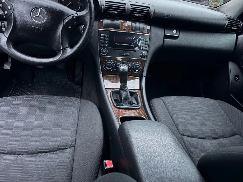 Mercedes-Benz C 200 2.2 cdi, снимка 10 - Автомобили и джипове - 53773720