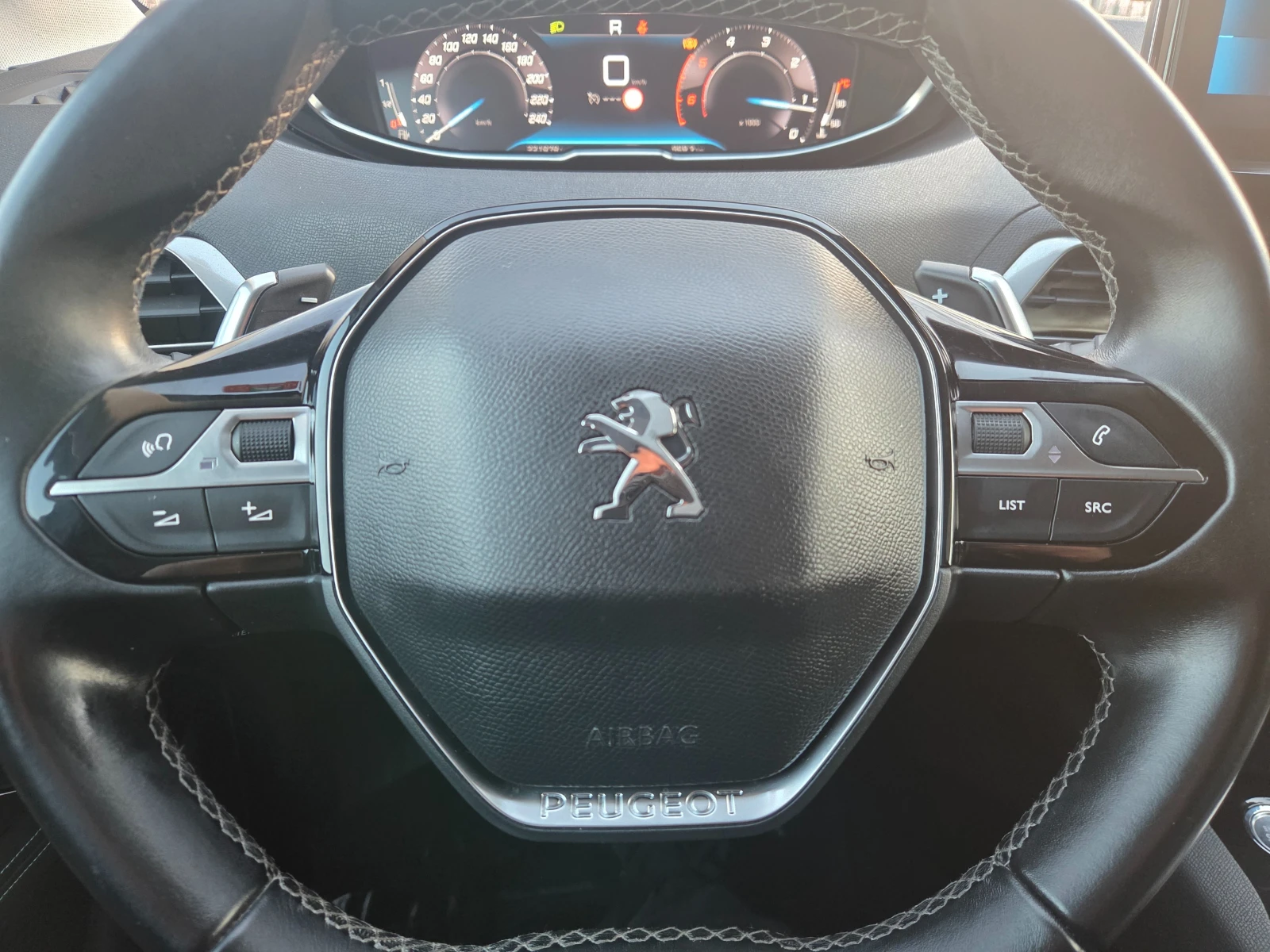 Peugeot 3008 1.5 HDI ALUURE* * FACE* * ОБСЛУЖЕНА * * * , снимка 5 - Автомобили и джипове - 53849803