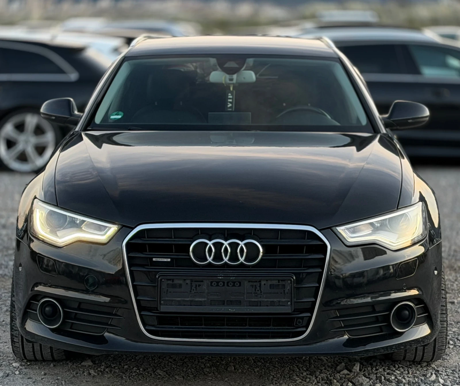 Audi A6 3.0TDi 245кс * Дистроник* * Камера* * Мъртва зона*, снимка 2 - Автомобили и джипове - 54115760