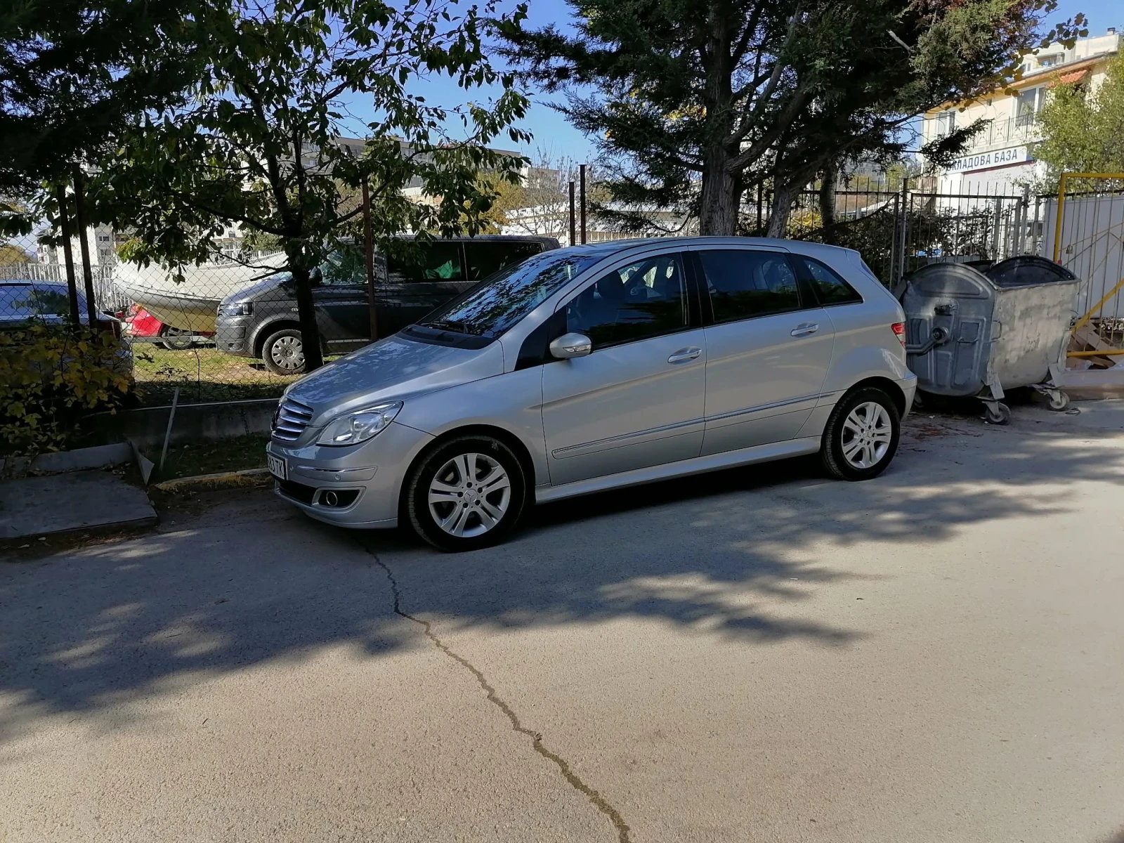 Mercedes-Benz B 180 CDI, снимка 2 - Автомобили и джипове - 54288884