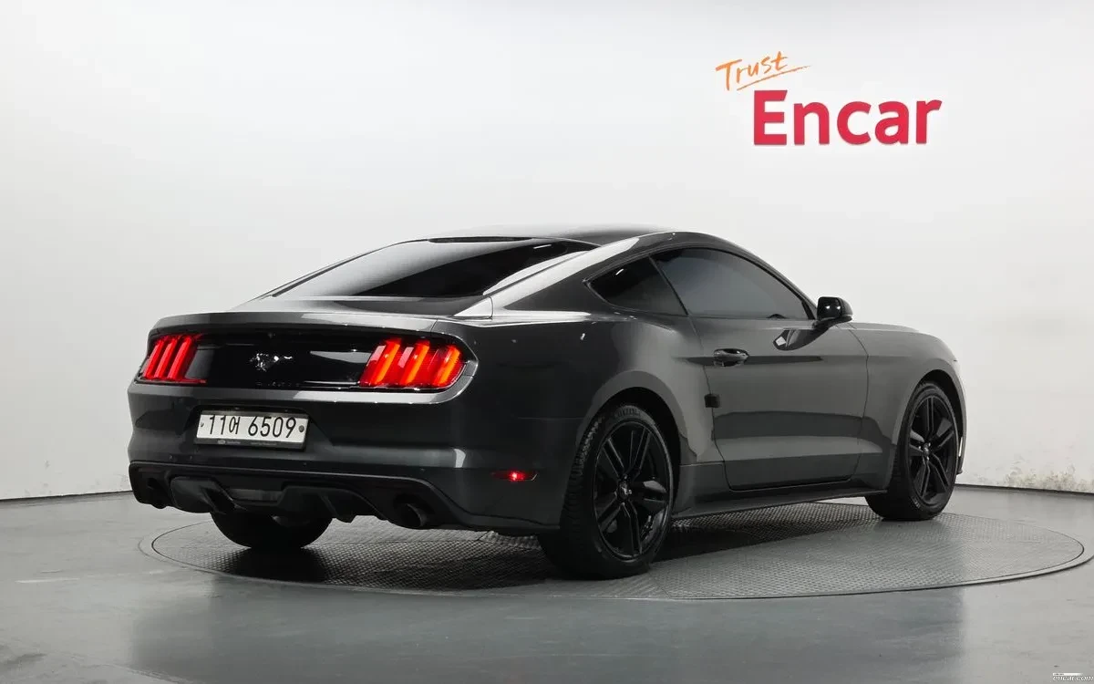 Ford Mustang 2.3L V6, снимка 2 - Автомобили и джипове - 54624067