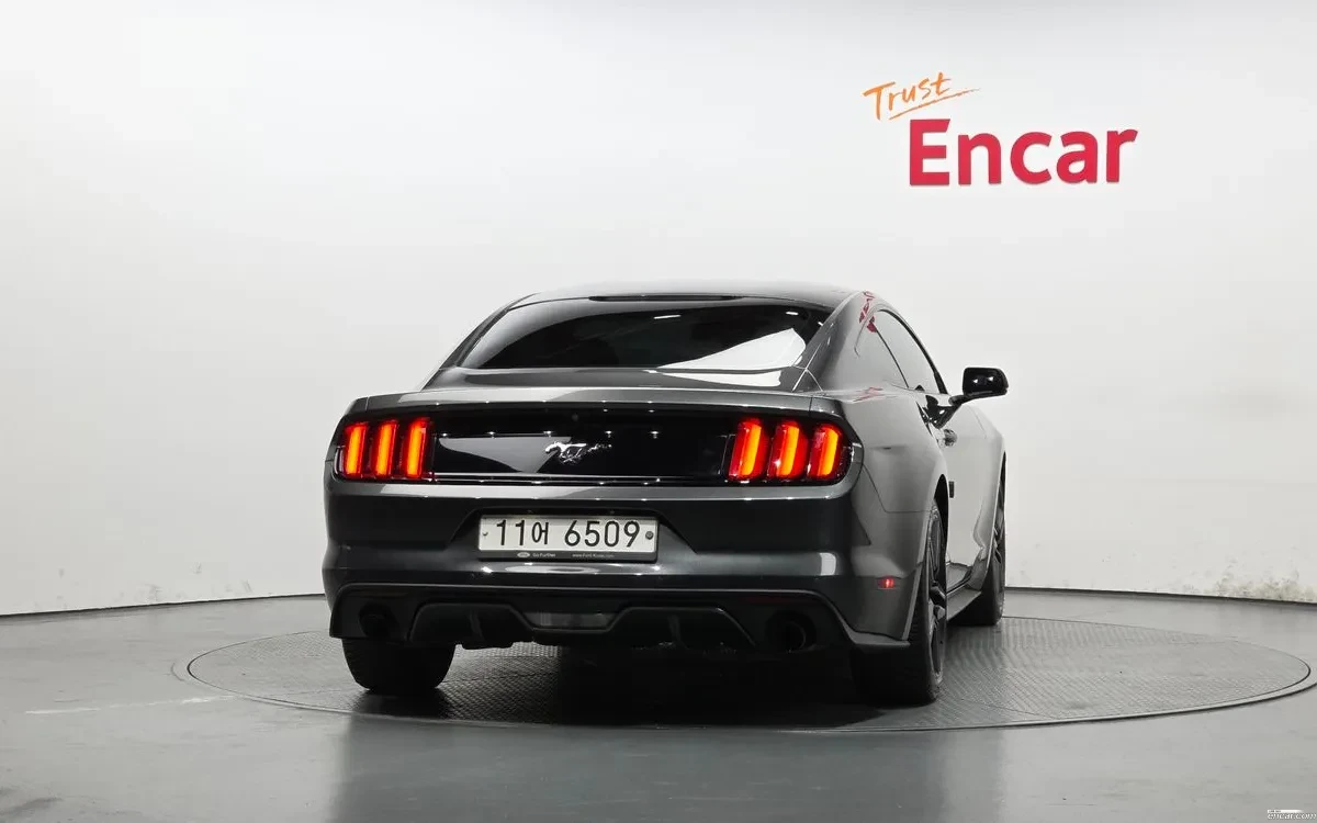 Ford Mustang 2.3L V6, снимка 4 - Автомобили и джипове - 54624067