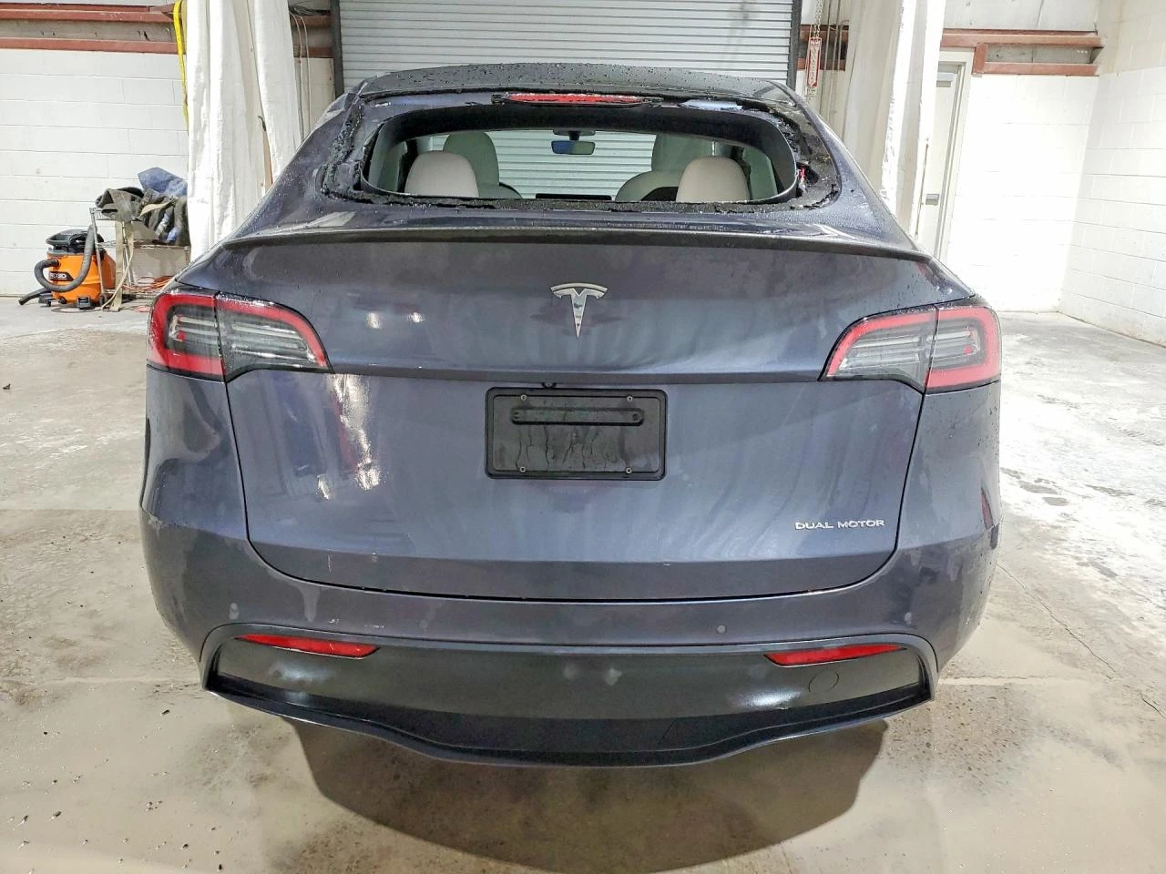 Tesla Model Y LONG RANGE DUAL MOTOR ALL-WHEEL DRIVE* Performance, снимка 5 - Автомобили и джипове - 54882424