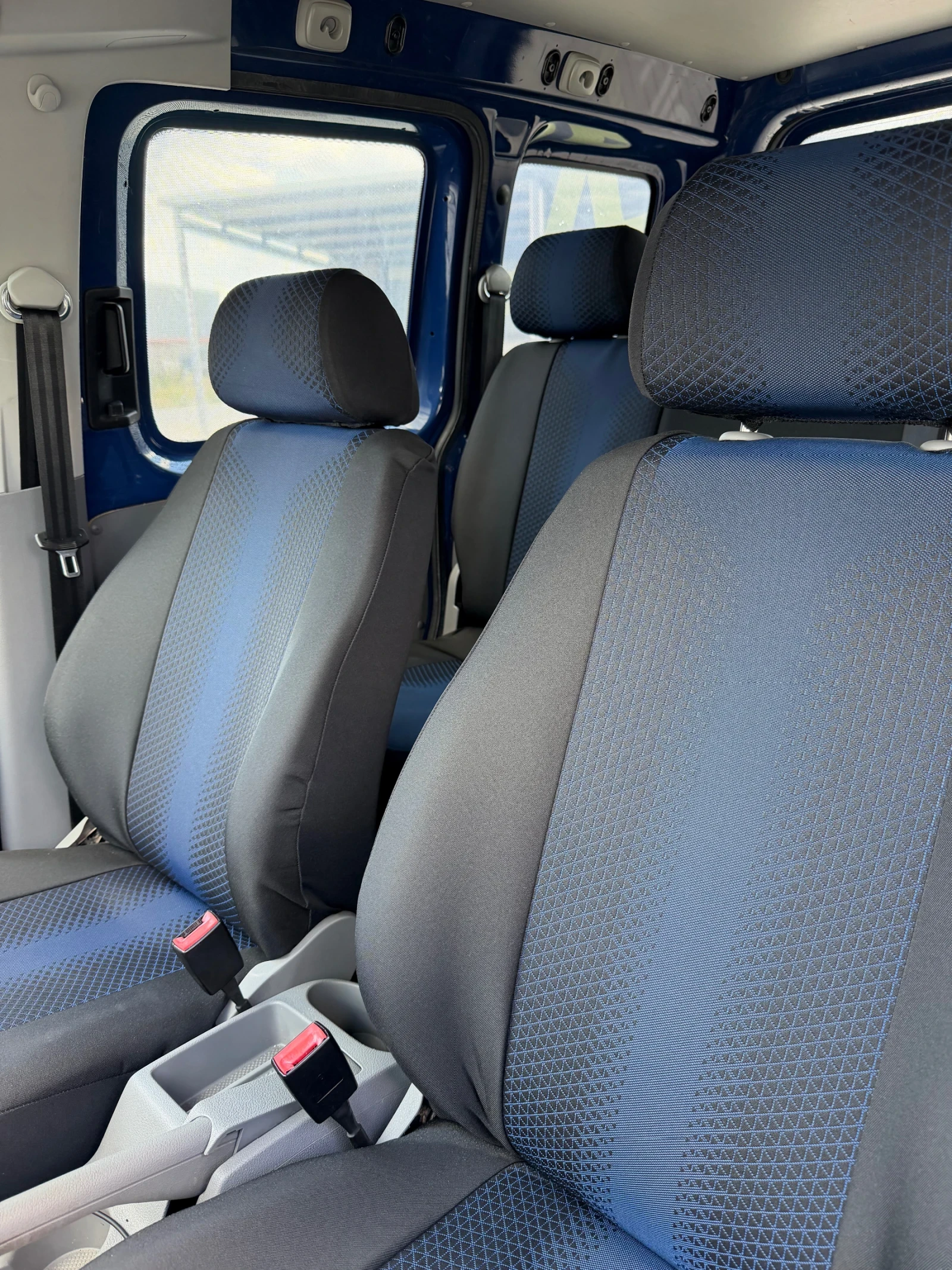 VW Caddy, снимка 11 - Автомобили и джипове - 54981034