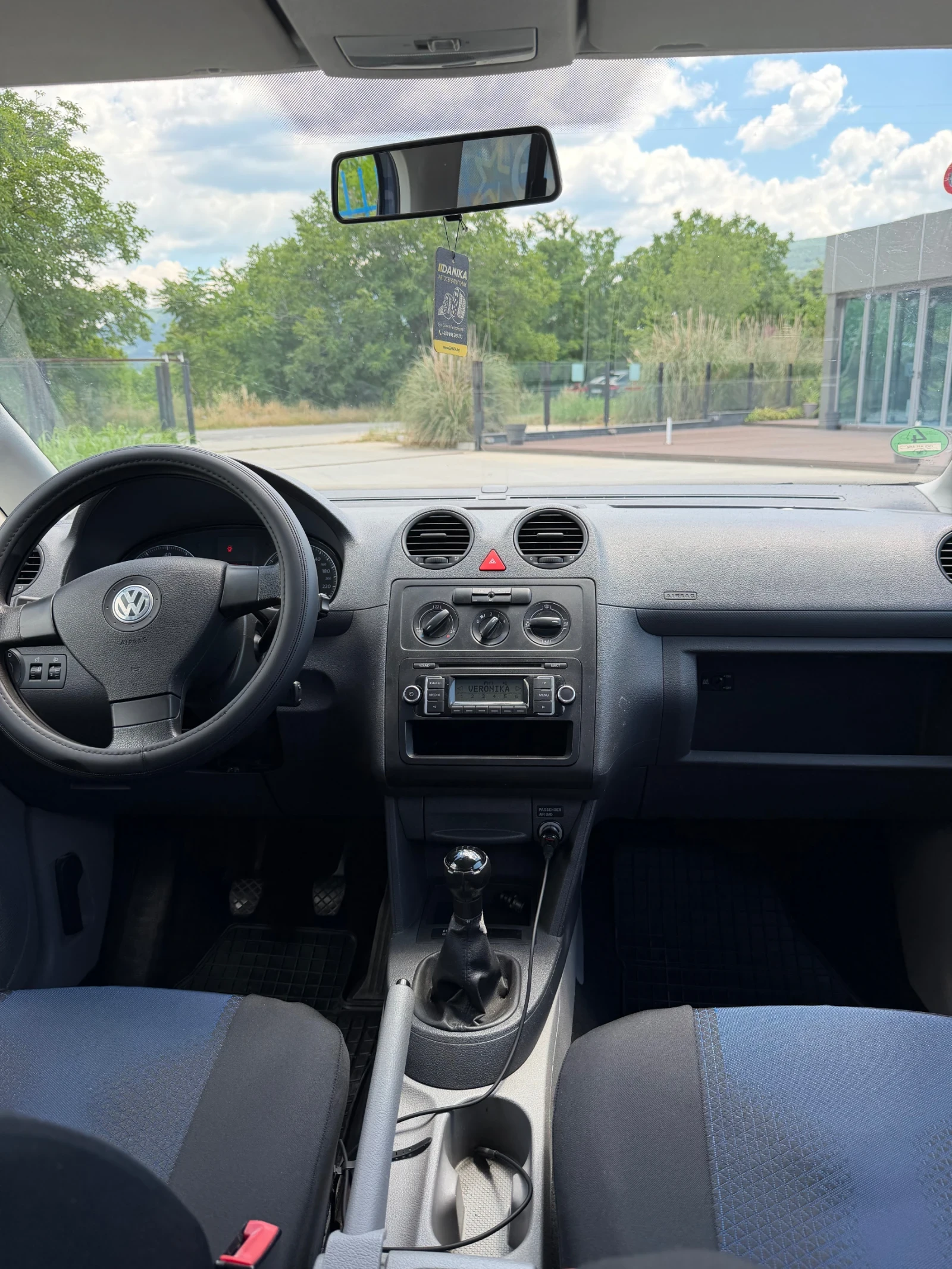 VW Caddy, снимка 10 - Автомобили и джипове - 54981034