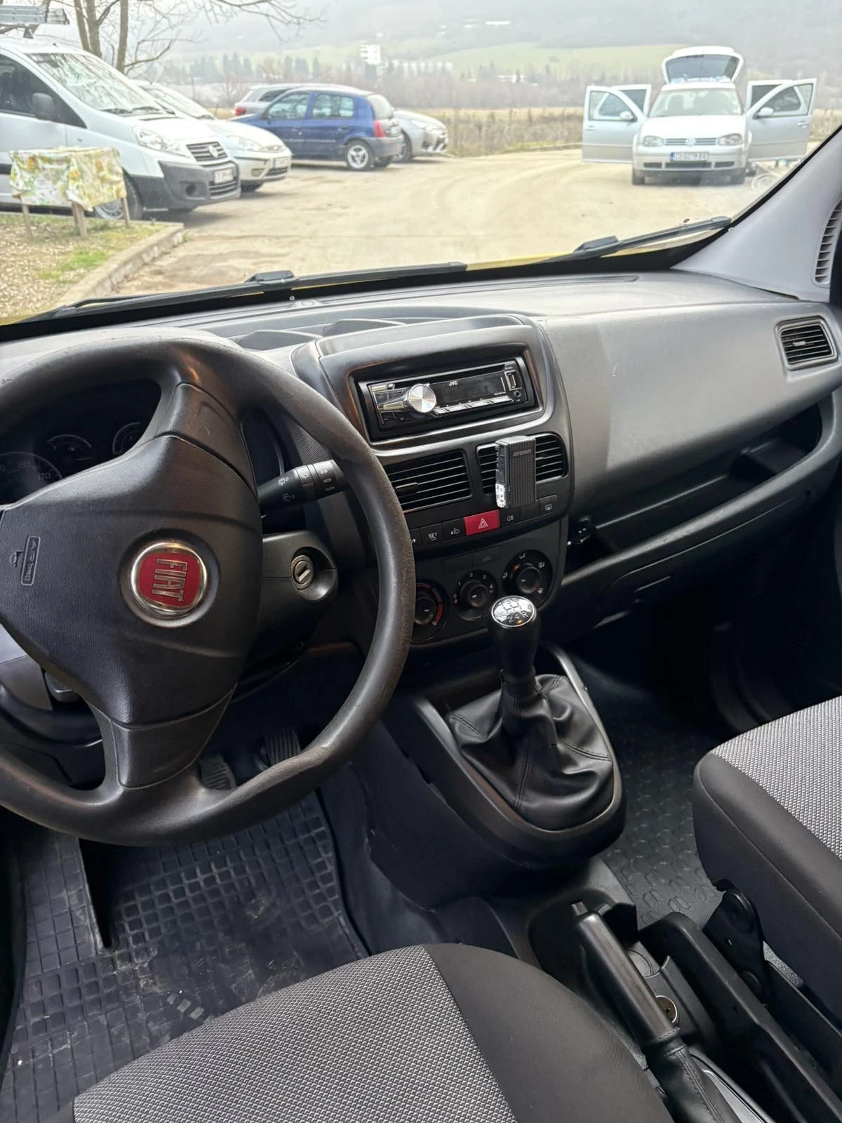 Fiat Doblo 1.3 multijet Maxi, снимка 9 - Автомобили и джипове - 55043617