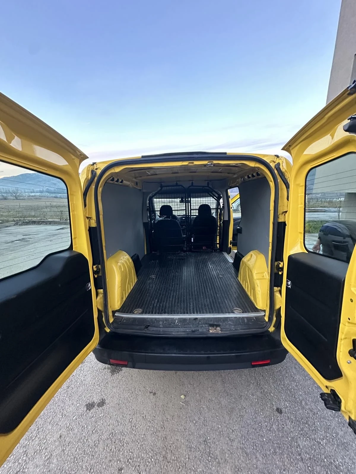 Fiat Doblo 1.3 multijet Maxi, снимка 8 - Автомобили и джипове - 55043617