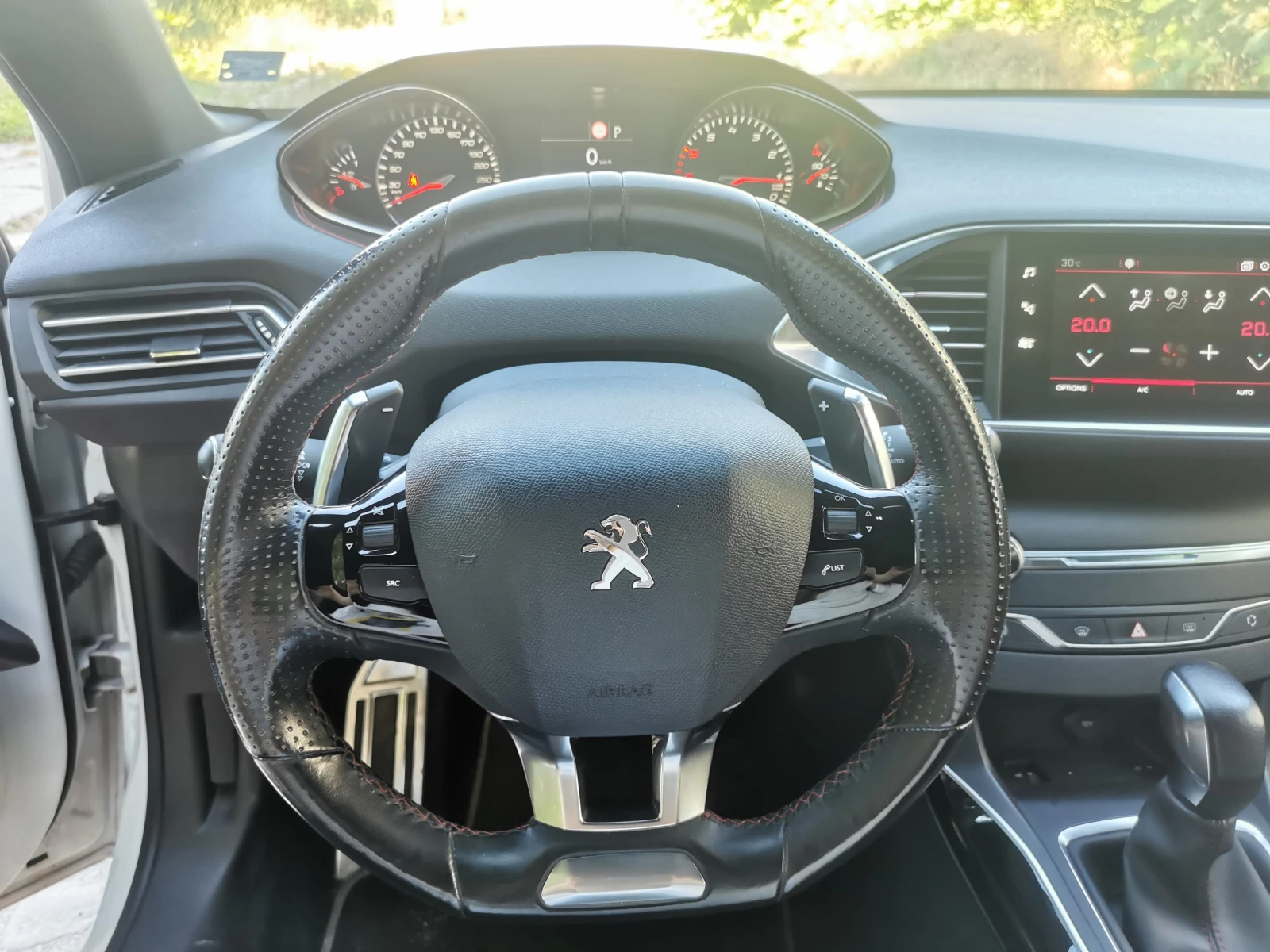 Peugeot 308 SW, GT-line, 2018г., снимка 11 - Автомобили и джипове - 55117392