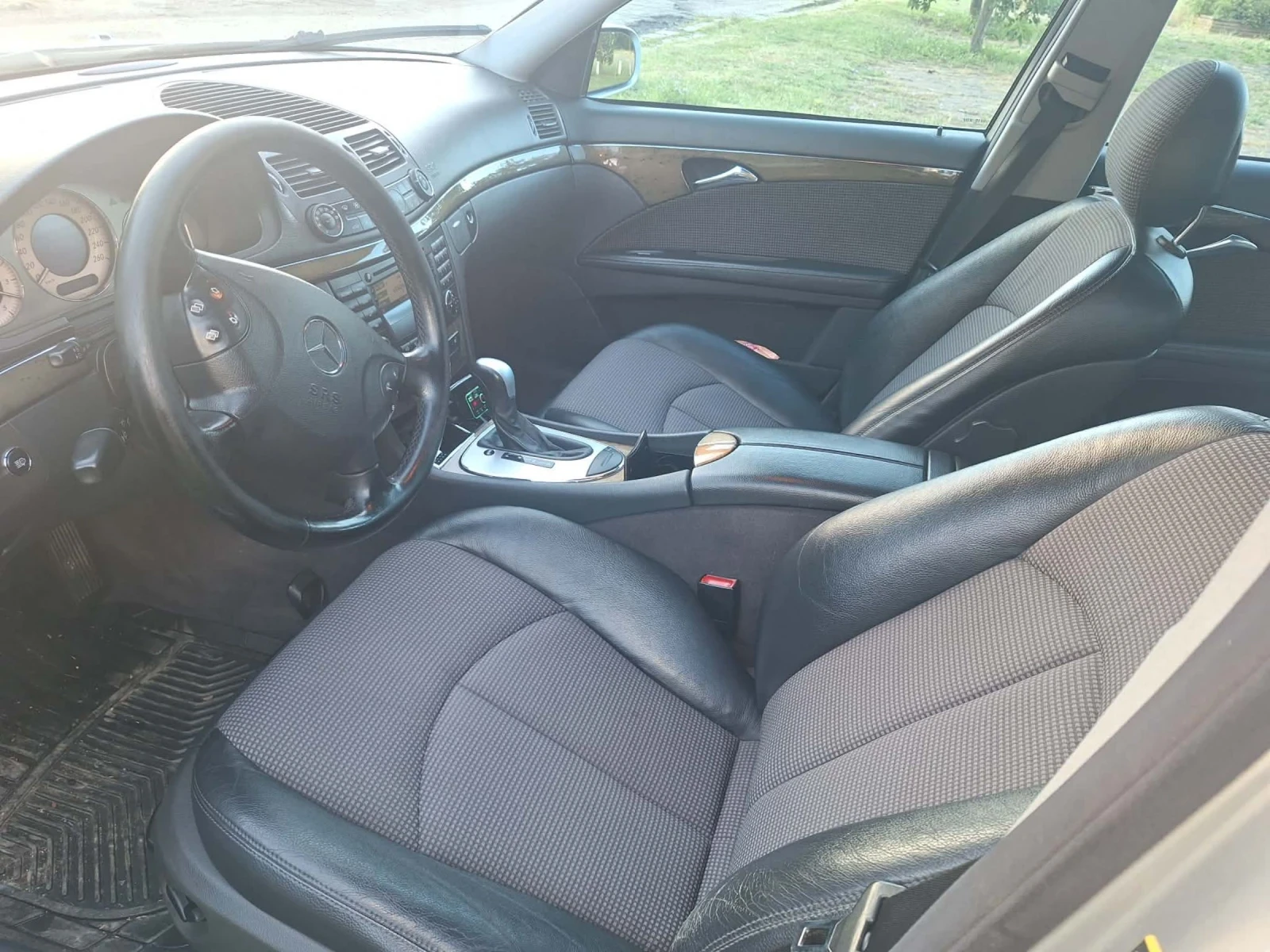 Mercedes-Benz E 270, снимка 5 - Автомобили и джипове - 55159541
