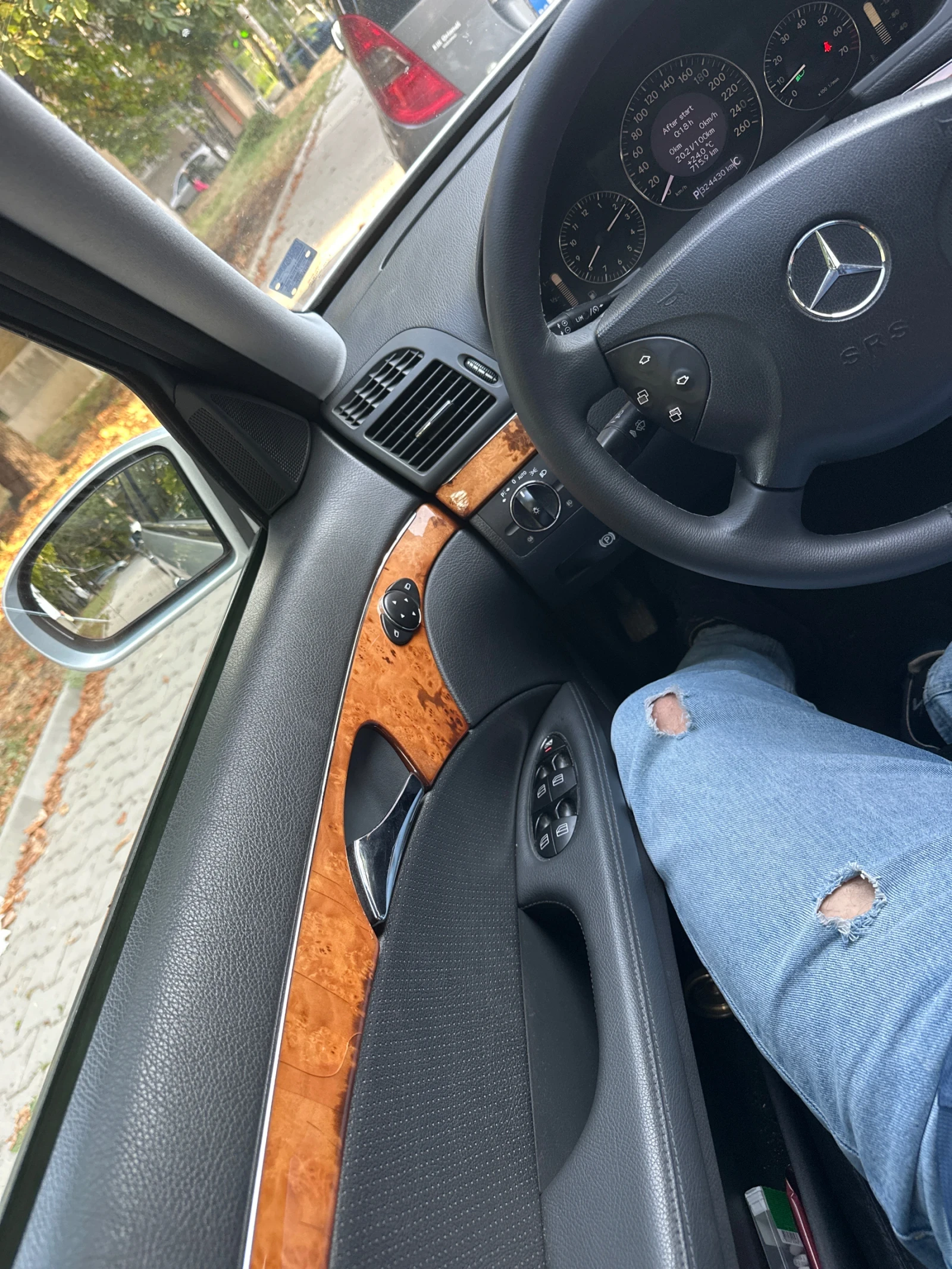 Mercedes-Benz E 280 W211, снимка 8 - Автомобили и джипове - 55421227