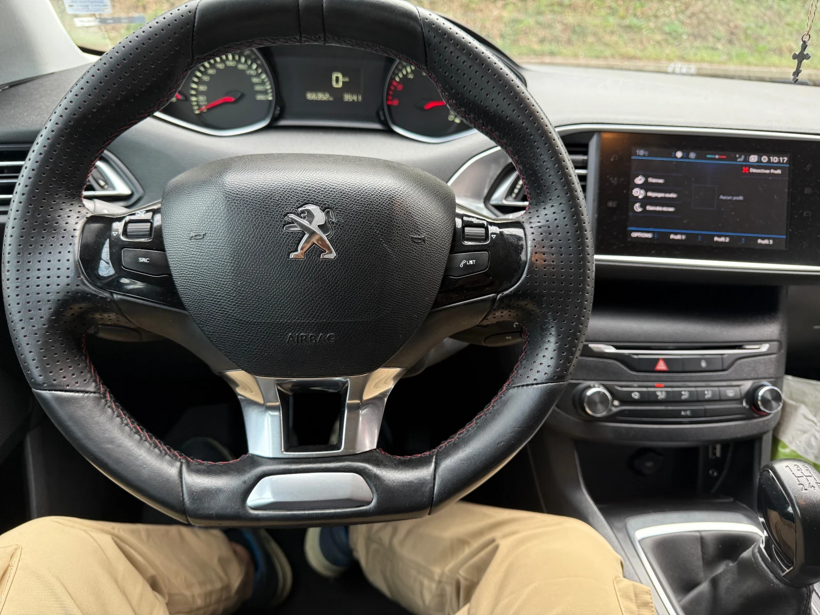 Peugeot 308 1.6 BlueHDi, снимка 10 - Автомобили и джипове - 55422721