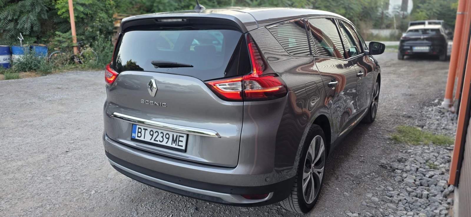 Renault Grand scenic 1.6dci, снимка 6 - Автомобили и джипове - 55695033