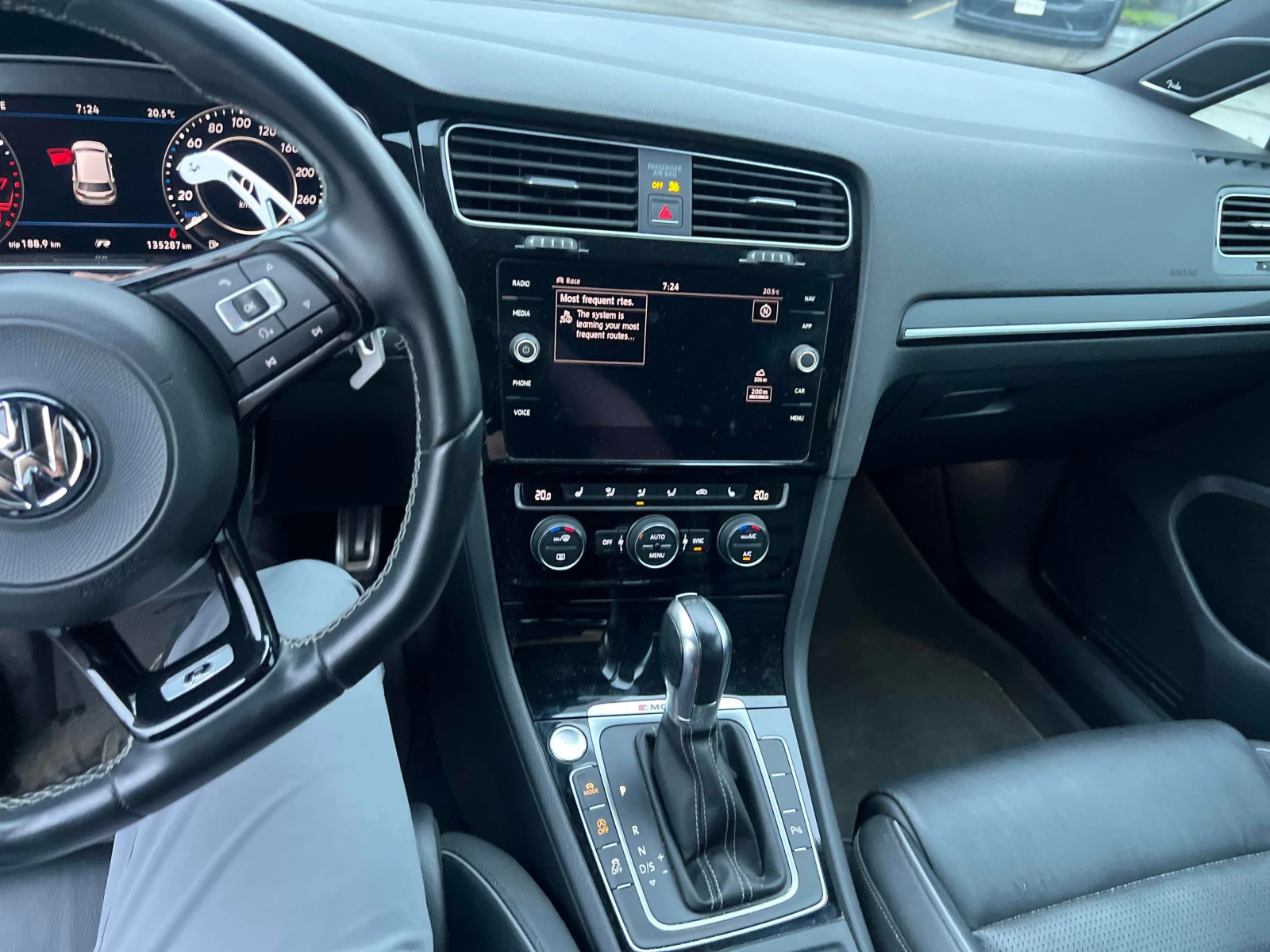VW Golf R DSG / FENDER / CARFAX / АВТОКРЕДИТ , снимка 9 - Автомобили и джипове - 55896943