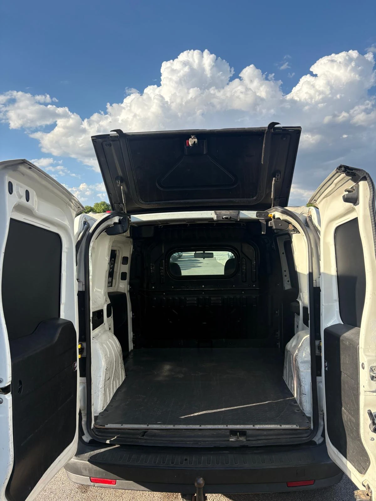 Fiat Doblo 1.3 Multijet 90 Жираф, снимка 7 - Автомобили и джипове - 55943499