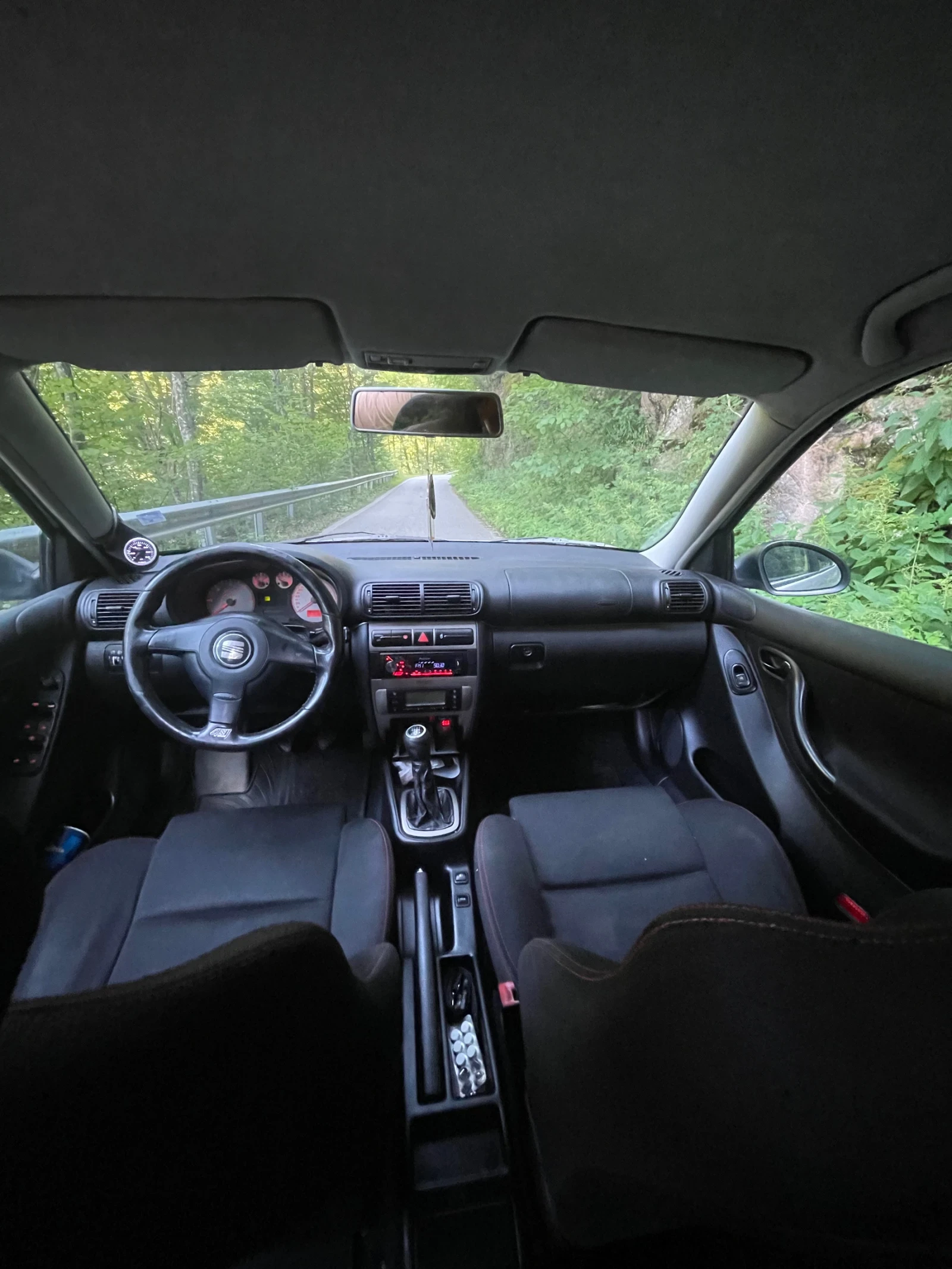 Seat Leon, снимка 7 - Автомобили и джипове - 56082300