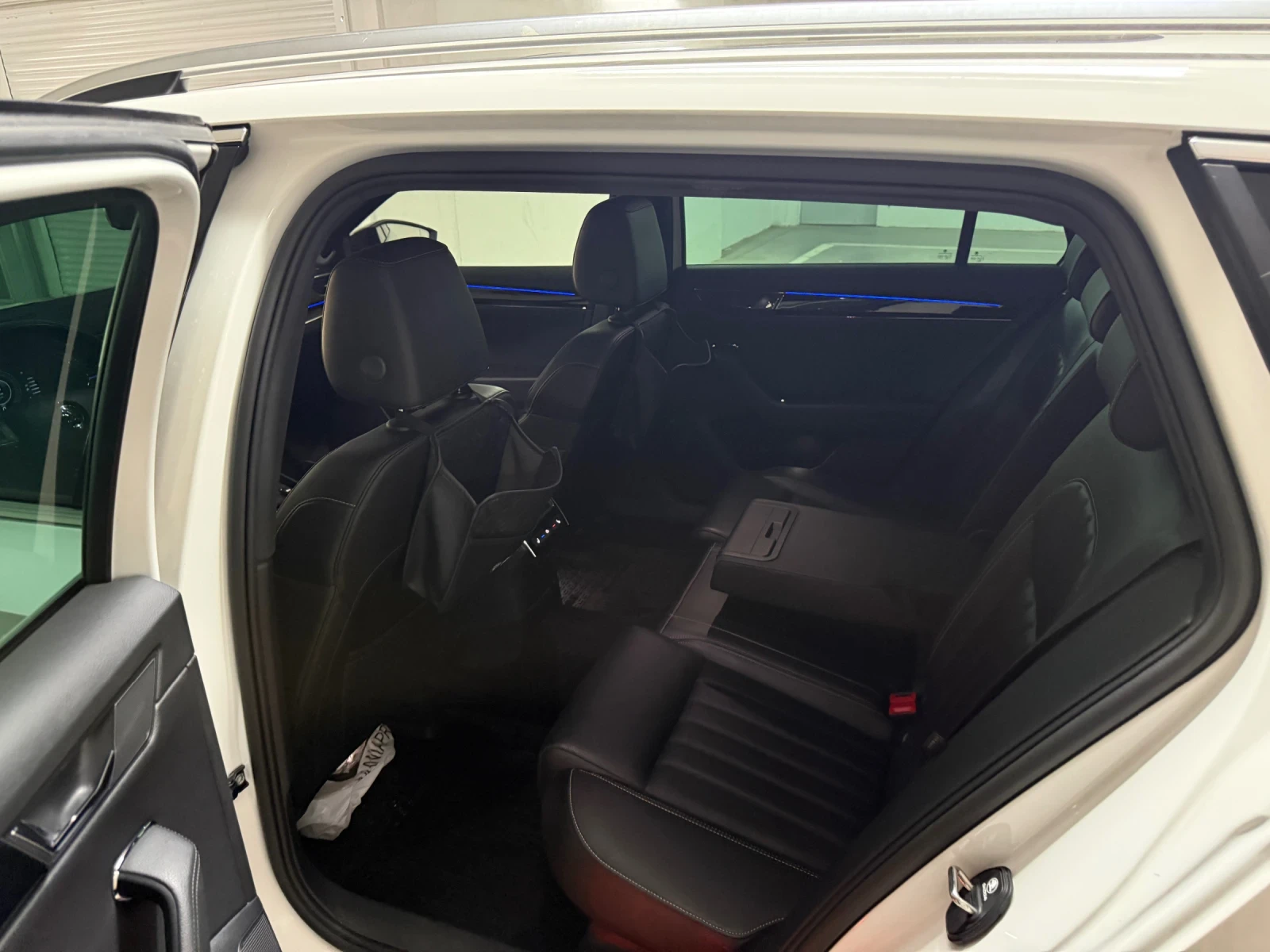 Skoda Superb 2.0 TDI L/K 4x4 Без аналог УНИКАТ, снимка 12 - Автомобили и джипове - 56215305