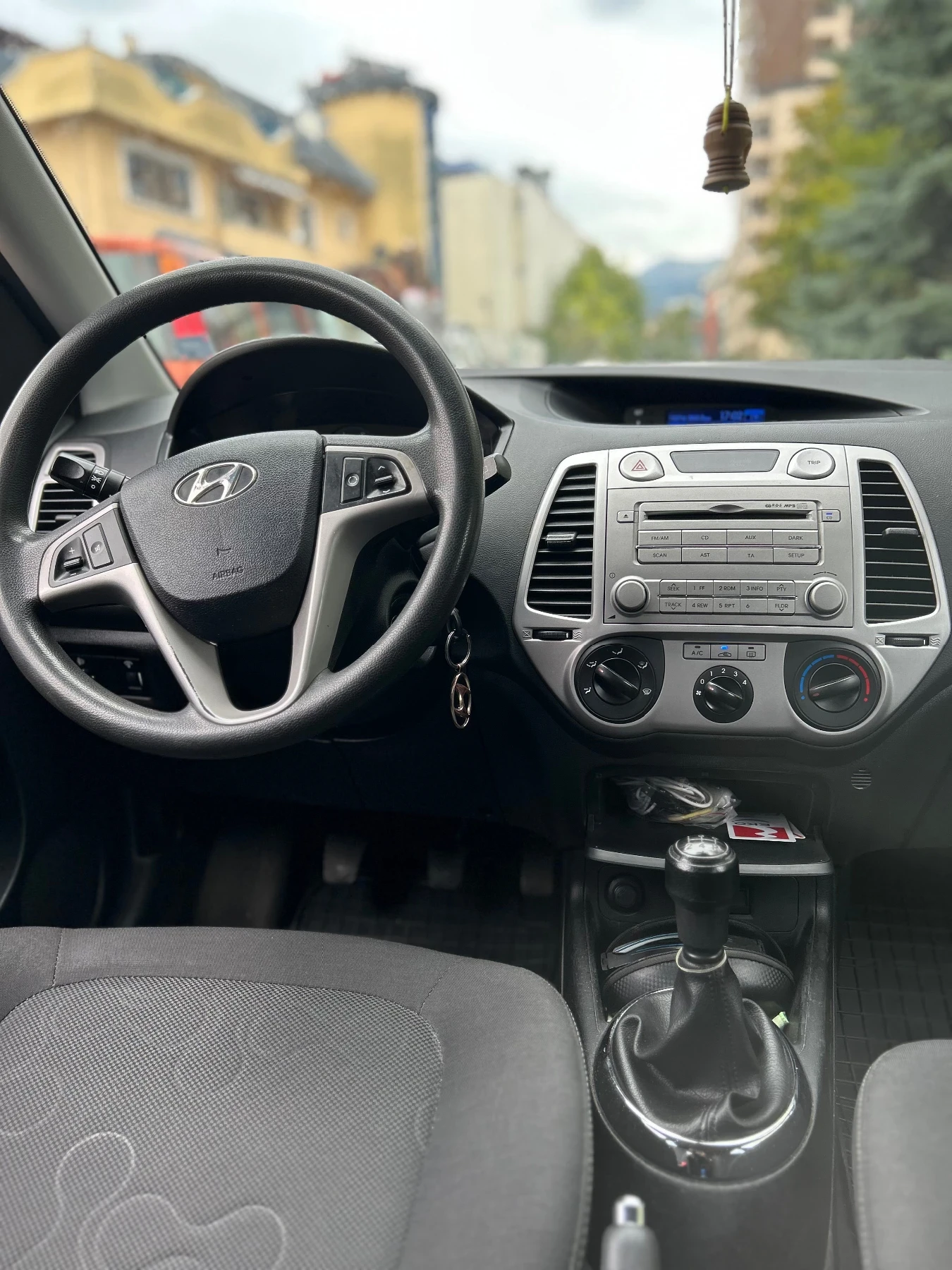 Hyundai I20 1.2, снимка 9 - Автомобили и джипове - 56225879